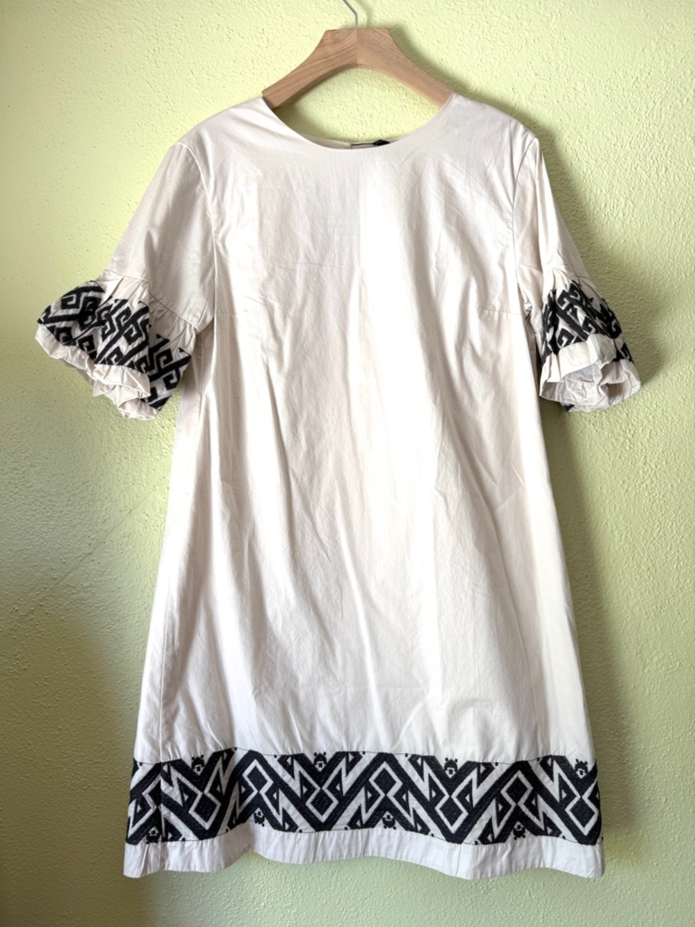 Banana Republic Factory White Dress with Black Trim